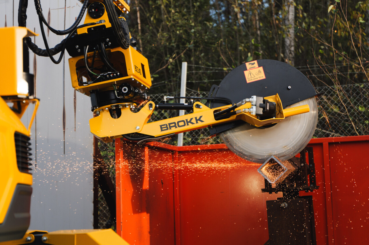 Brokk Launches Smart Attachments  